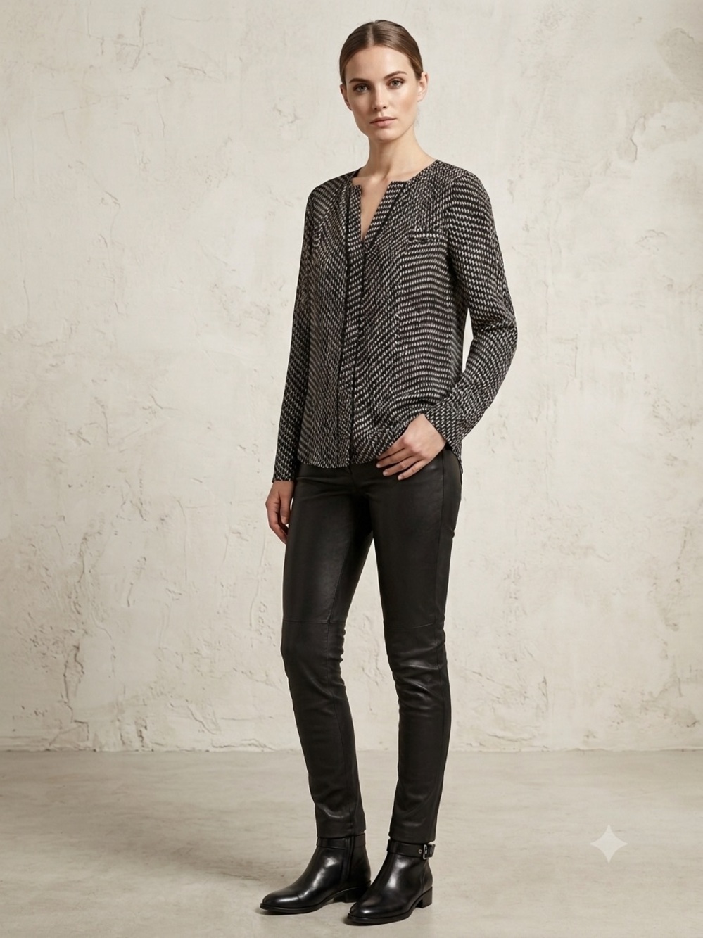 Belstaff Made in Italy 100% Silk Blouse US 4